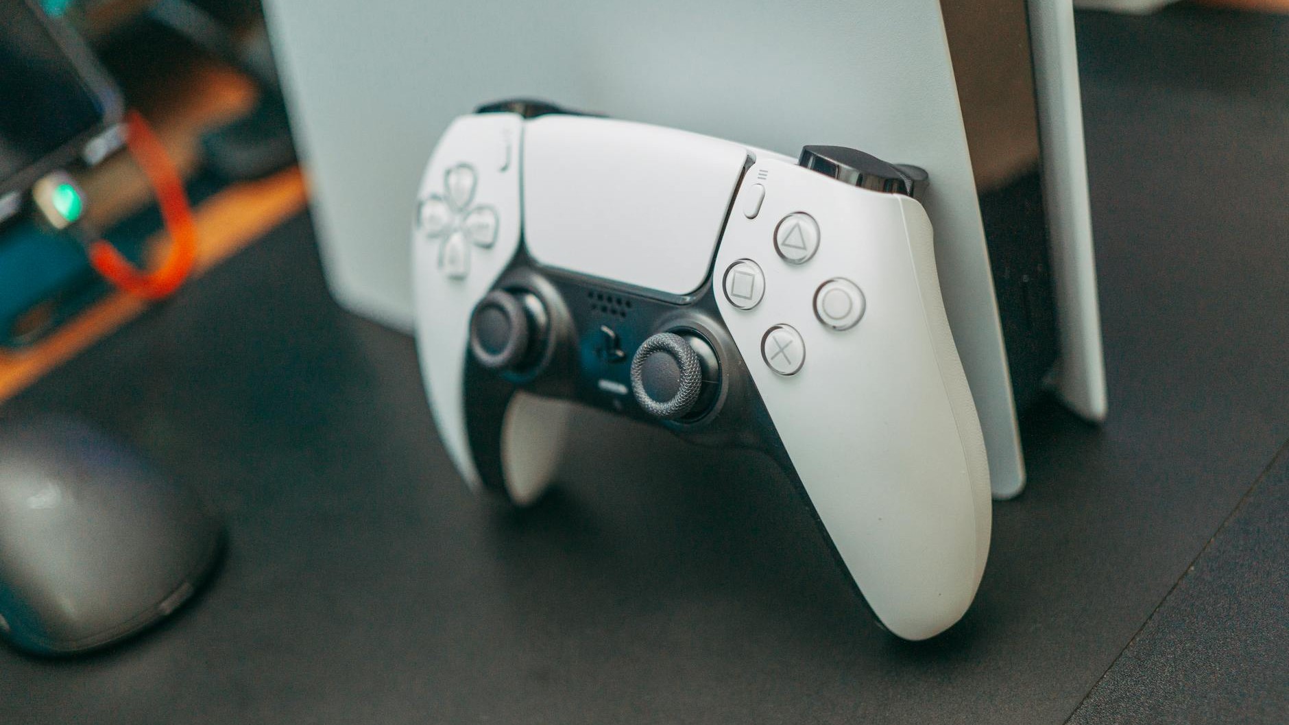 Fini le tearing sur PS5 Pro : la case que des milliers de joueurs laissent cochée sans savoir qu'elle bloque le VRR à 60 Hz