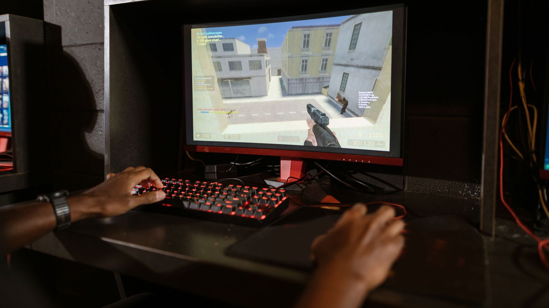 J'ai payé mon PC portable gaming 1 800 € : débranché, il perd la moitié de ses FPS et personne ne m'avait prévenu de ce qu...